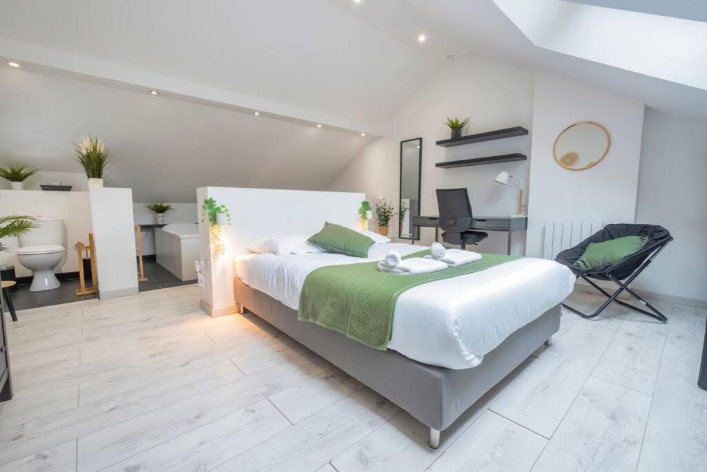 Silver Forest - Parking Prive Apartment Реймс Екстериор снимка